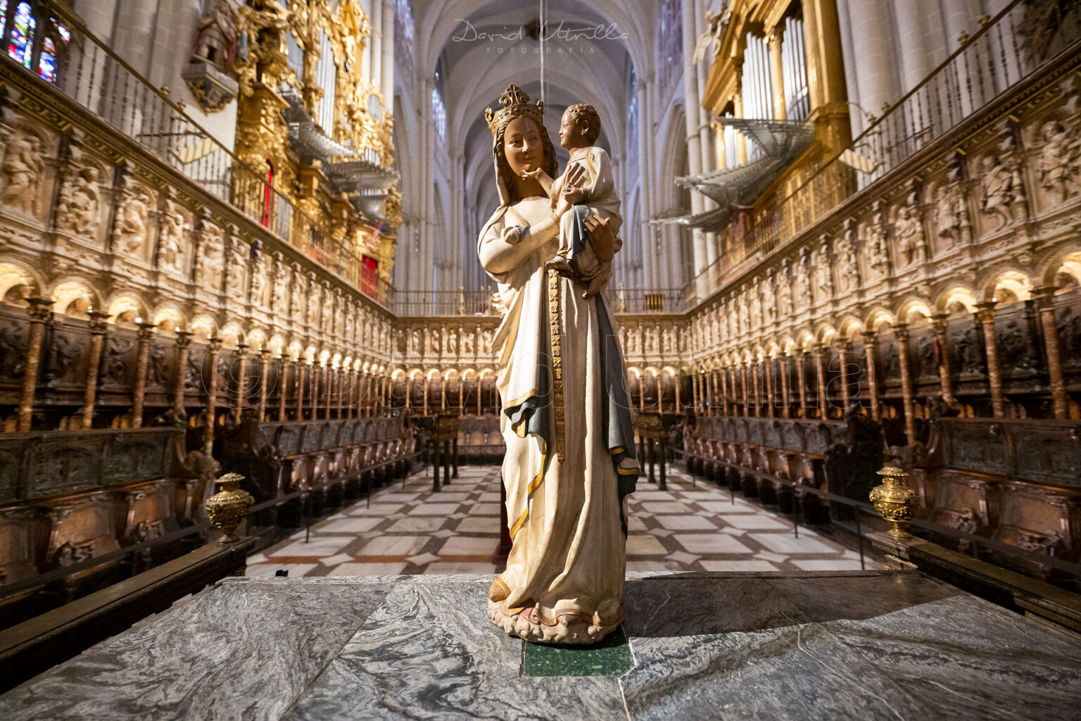 La virgen blanca