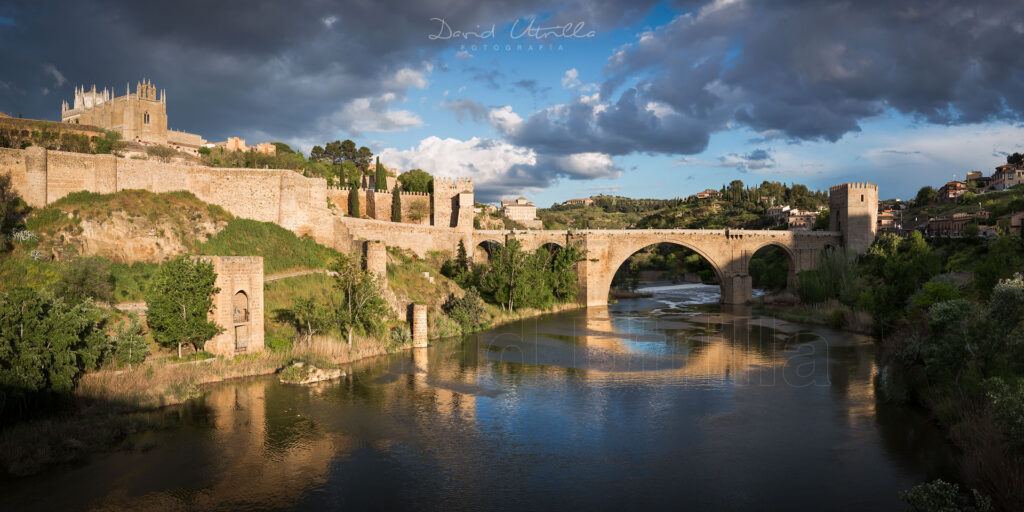 Panorámica de Toledo desde el puente de la Cava